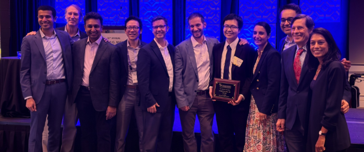retina team with dr. Shen receiving award
