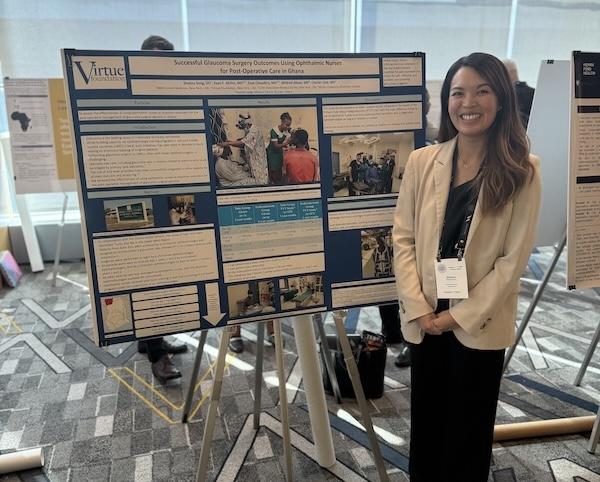 Sheena Song presenting poster